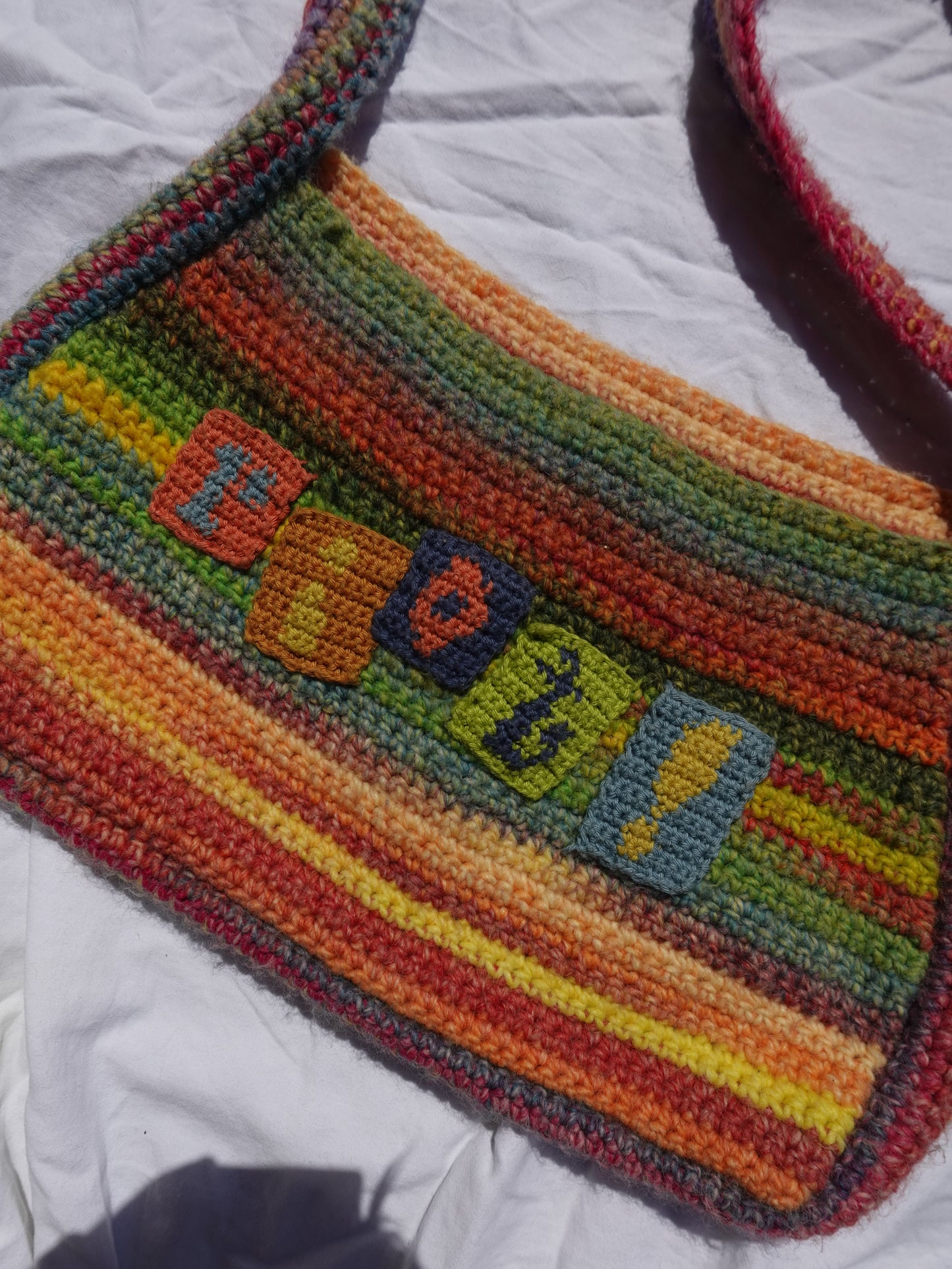 Riot! ❋ Crochet shoulder bag